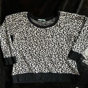 Maurices - black and white leopard sweater. SZ XL